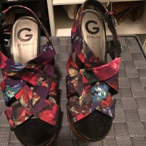 Guess wedges